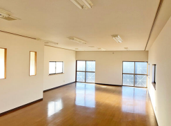 横浜市　貸倉庫