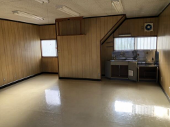 保土ヶ谷バイパス 下川井IC 倉庫
